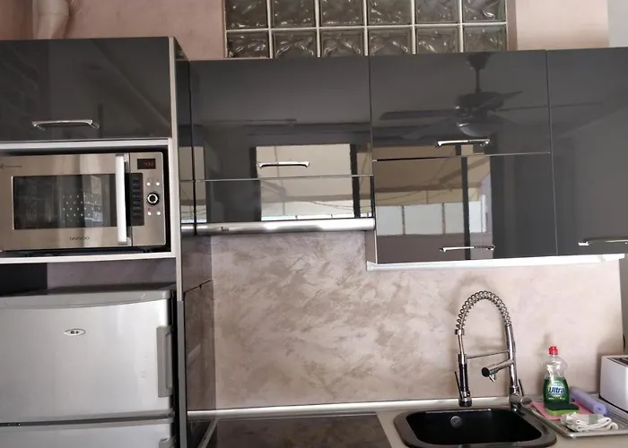 Golden Paradise Seaview *