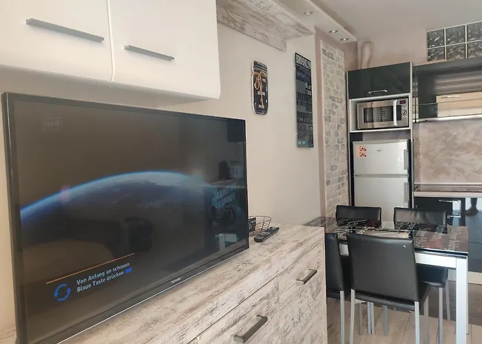 Golden Paradise Seaview *