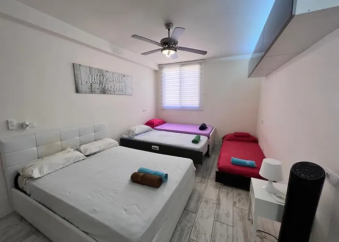 Golden Paradise Seaview