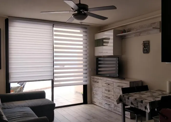 Golden Paradise Seaview