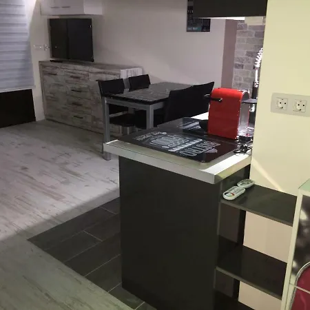 Golden Paradise Seaview *