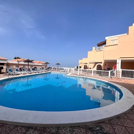 Golden Paradise Seaview Lejlighed