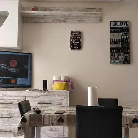 Golden Paradise Seaview Lejlighed